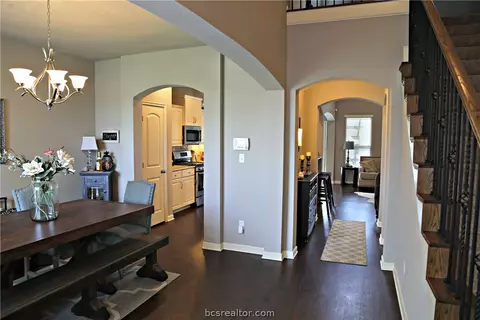3069 Positano Loop, Bryan, TX 77808 photo 2