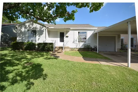 716 Williamson Dr, Bryan, TX 77801 photo 2