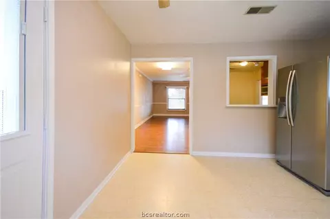 716 Williamson Dr, Bryan, TX 77801 photo 14