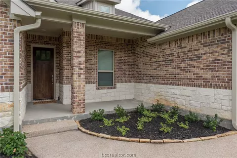 3003 Embers Loop, Bryan, TX 77808 photo 3