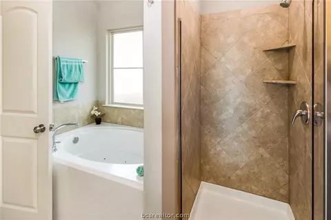 2027 Jester Trl, Bryan, TX 77807 photo 10