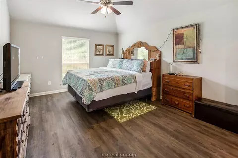2027 Jester Trl, Bryan, TX 77807 photo 8