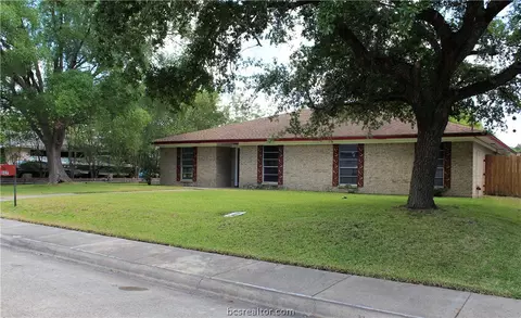 807 Avondale Ave, Bryan, TX 77802 photo 39