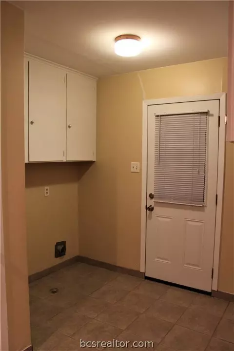 807 Avondale Ave, Bryan, TX 77802 photo 30