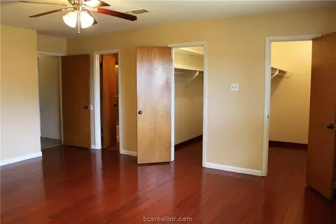 807 Avondale Ave, Bryan, TX 77802 photo 16