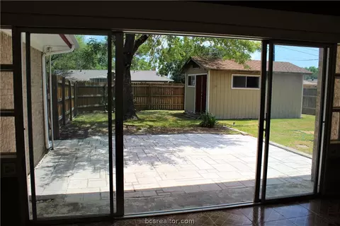 807 Avondale Ave, Bryan, TX 77802 photo 33
