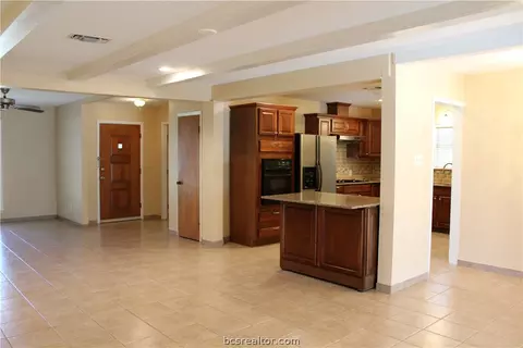 807 Avondale Ave, Bryan, TX 77802 photo 8