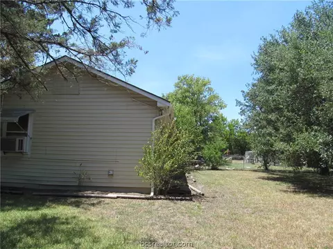 310 Moss St, Bryan, TX 77803 photo 3
