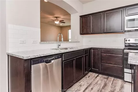 2011 Shimla Dr, Bryan, TX 77807 photo 26