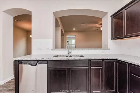 2011 Shimla Dr, Bryan, TX 77807 photo 21