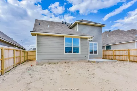 2011 Shimla Dr, Bryan, TX 77807 photo 8