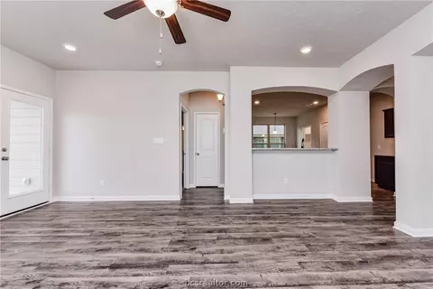 2011 Shimla Dr, Bryan, TX 77807 photo 19