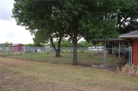 2806 Tabor Rd, Bryan, TX 77803 photo 9