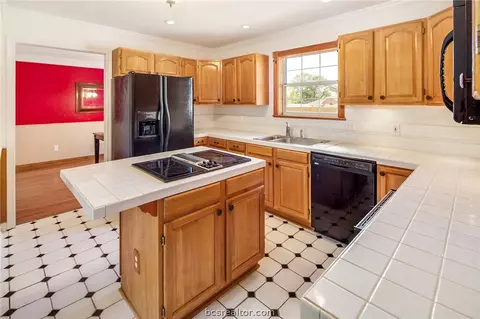 2804 Brandywine, Bryan, TX 77807 photo 11