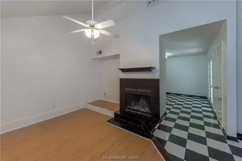 905 Navidad St, Bryan, TX 77801 photo 6