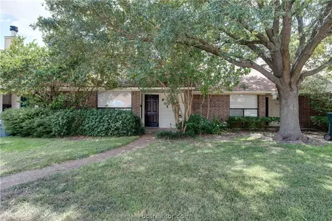 905 Navidad St, Bryan, TX 77801 photo 1