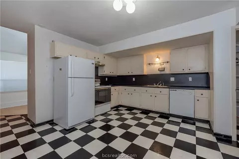 905 Navidad St, Bryan, TX 77801 photo 7