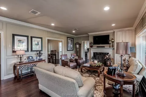 2905 Partridge Cir, Bryan, TX 77802 photo 5