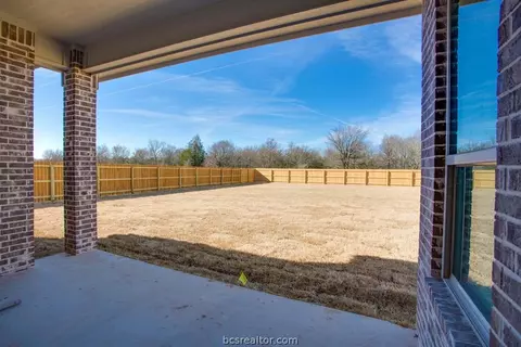 2918 Archer Dr, Bryan, TX 77808 photo 8