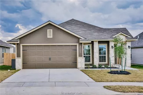 2108 Dumfries Dr, Bryan, TX 77807 photo 3
