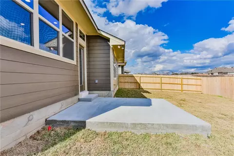 2108 Dumfries Dr, Bryan, TX 77807 photo 14