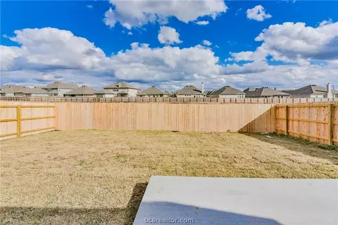 2108 Dumfries Dr, Bryan, TX 77807 photo 16