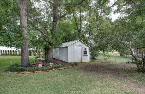 400 E Garrett St E, Calvert, TX 77837 photo 19