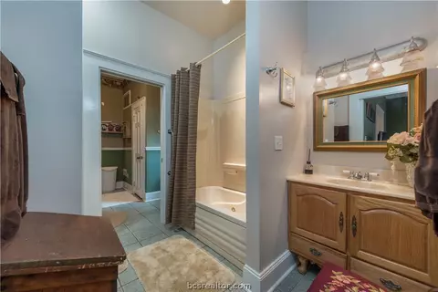 400 E Garrett St E, Calvert, TX 77837 photo 13