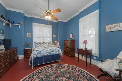 400 E Garrett St E, Calvert, TX 77837 photo 11