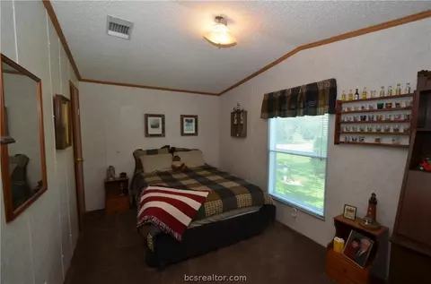 116 Hill Loop Rd, Somerville, TX 77879 photo 14