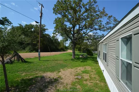 116 Hill Loop Rd, Somerville, TX 77879 photo 16