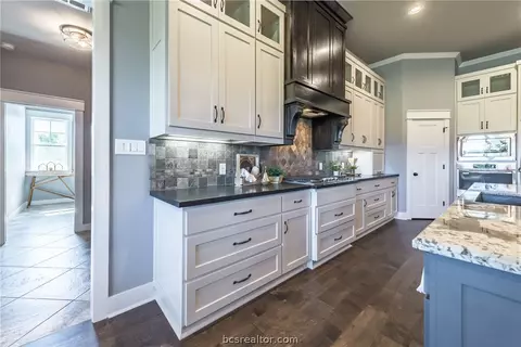 6822 Call Ct, Bryan, TX 77803 photo 6