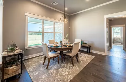 6822 Call Ct, Bryan, TX 77803 photo 9
