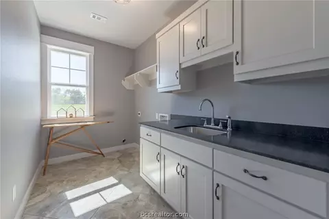 6822 Call Ct, Bryan, TX 77803 photo 23