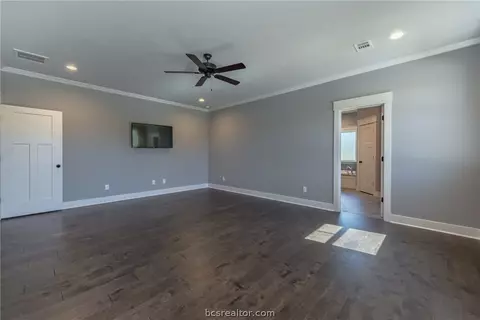 6822 Call Ct, Bryan, TX 77803 photo 11