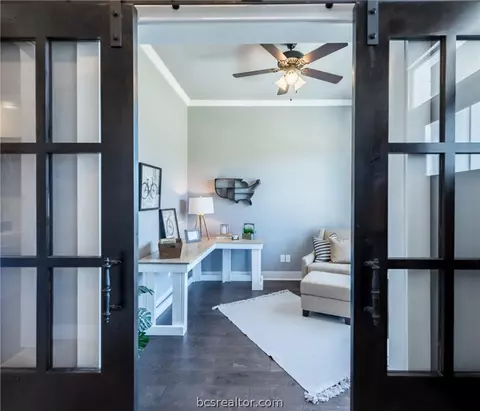 6822 Call Ct, Bryan, TX 77803 photo 3