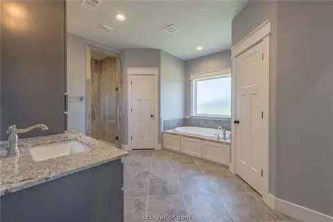 6822 Call Ct, Bryan, TX 77803 photo 14
