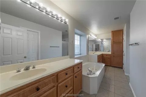 4107 Chamberlain, Bryan, TX 77802 photo 13