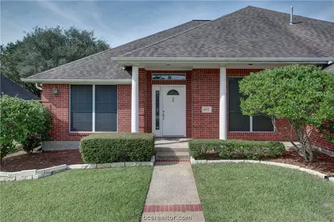 4107 Chamberlain, Bryan, TX 77802 photo 4