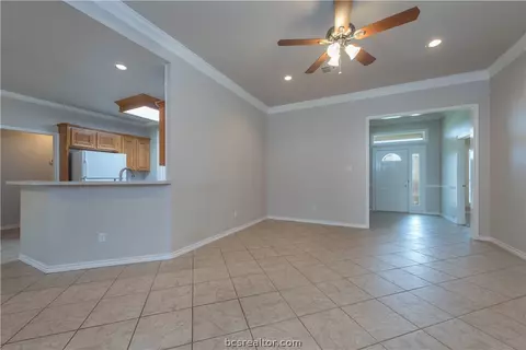 4107 Chamberlain, Bryan, TX 77802 photo 6