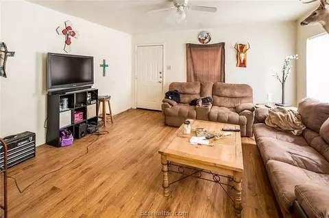 806 Mitchell St, Bryan, TX 77802 photo 4