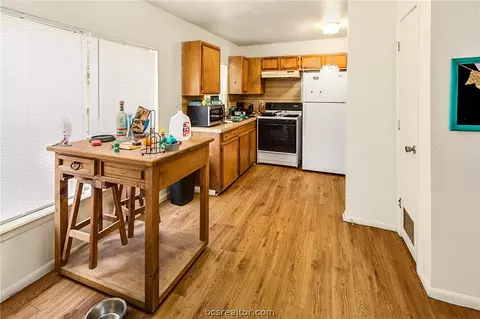 806 Mitchell St, Bryan, TX 77802 photo 5
