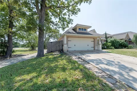 2001 Mountain Wind Loop, Bryan, TX 77807 photo 2