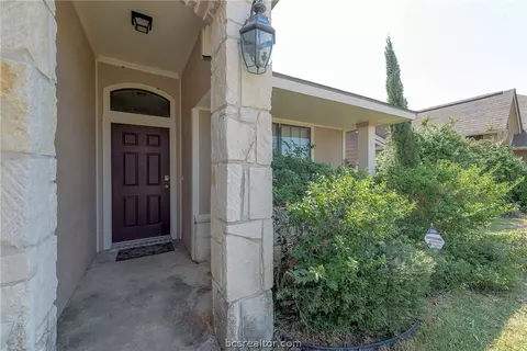 2001 Mountain Wind Loop, Bryan, TX 77807 photo 4
