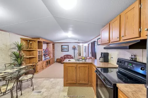 10235 Calhoun Rd, Bryan, TX 77808 photo 13