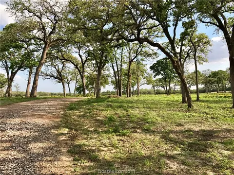 10235 Calhoun Rd, Bryan, TX 77808 photo 1