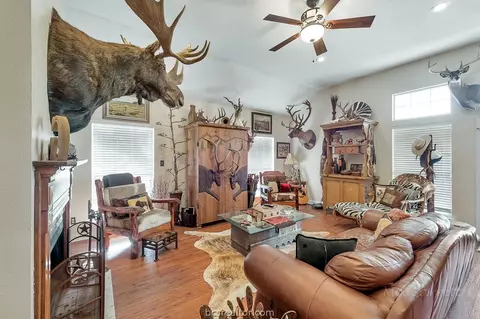 10096 Calhoun Rd, Bryan, TX 77808 photo 9