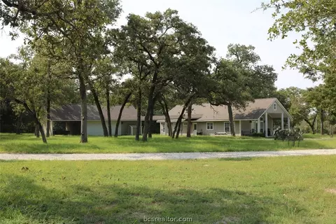 10096 Calhoun Rd, Bryan, TX 77808 photo 3