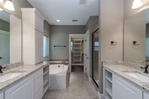 7610 Los Lobos Dr, Bryan, TX 77808 photo 11