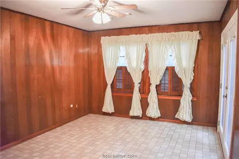 902 North Ave, Bryan, TX 77802 photo 9